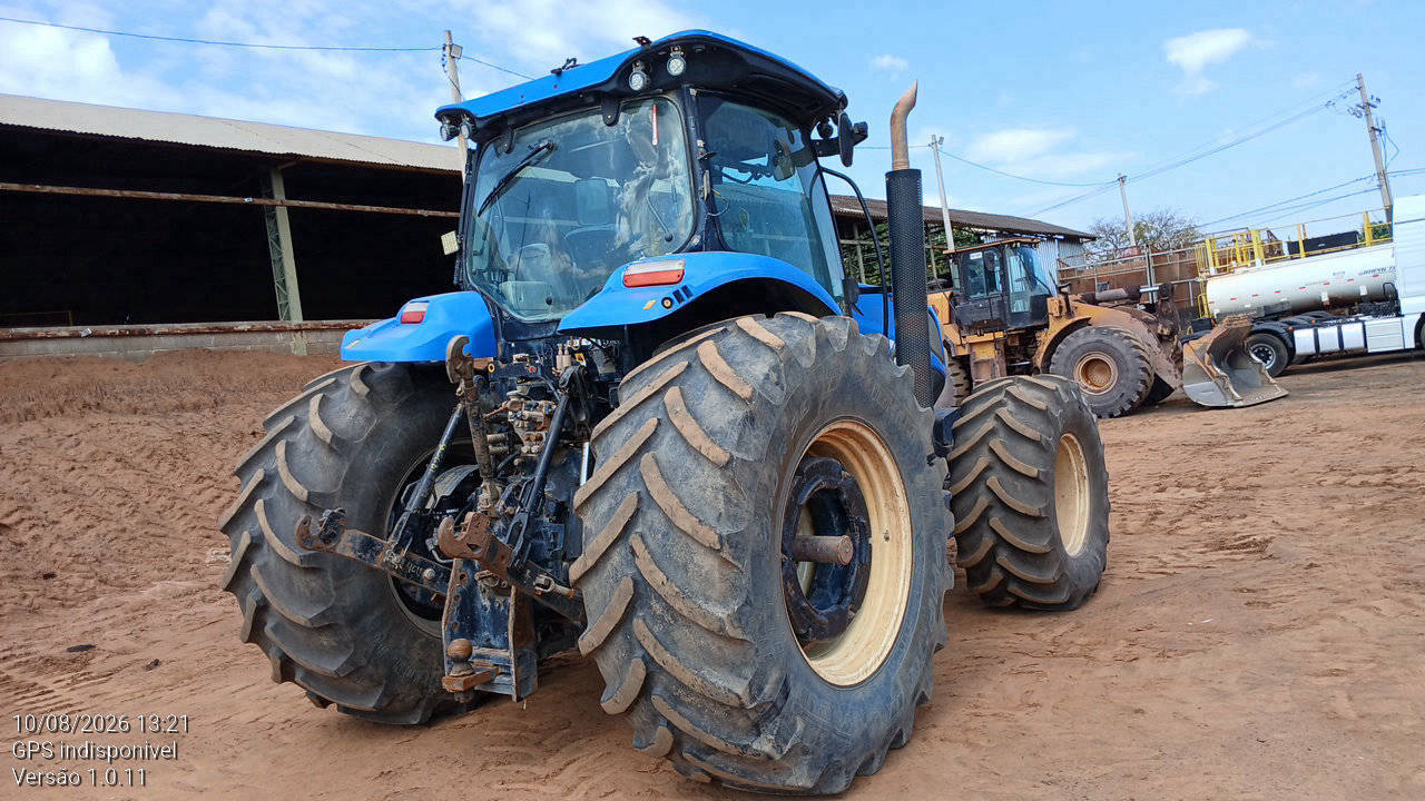 NEWHOLLAND