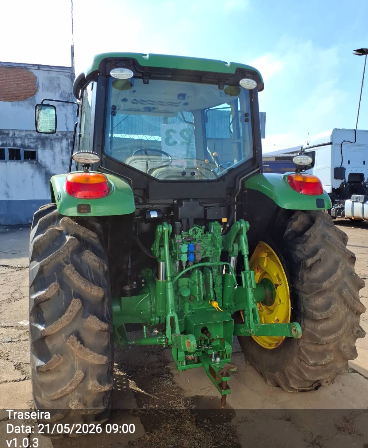JOHN DEERE