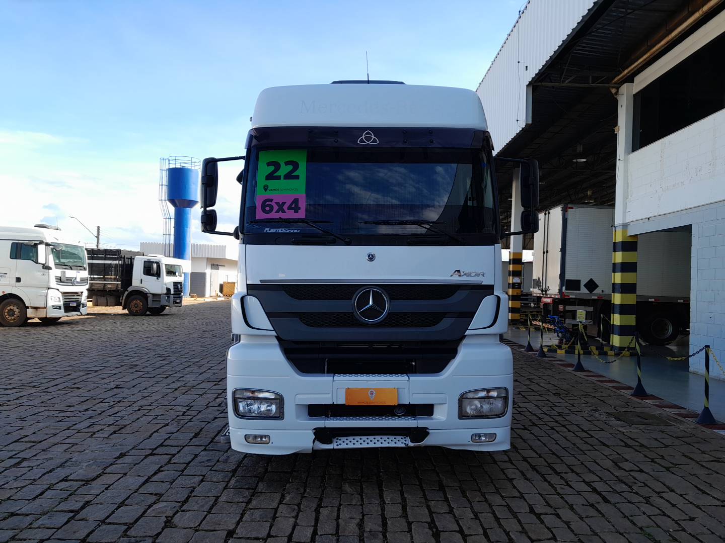 MERCEDES-BENZ
