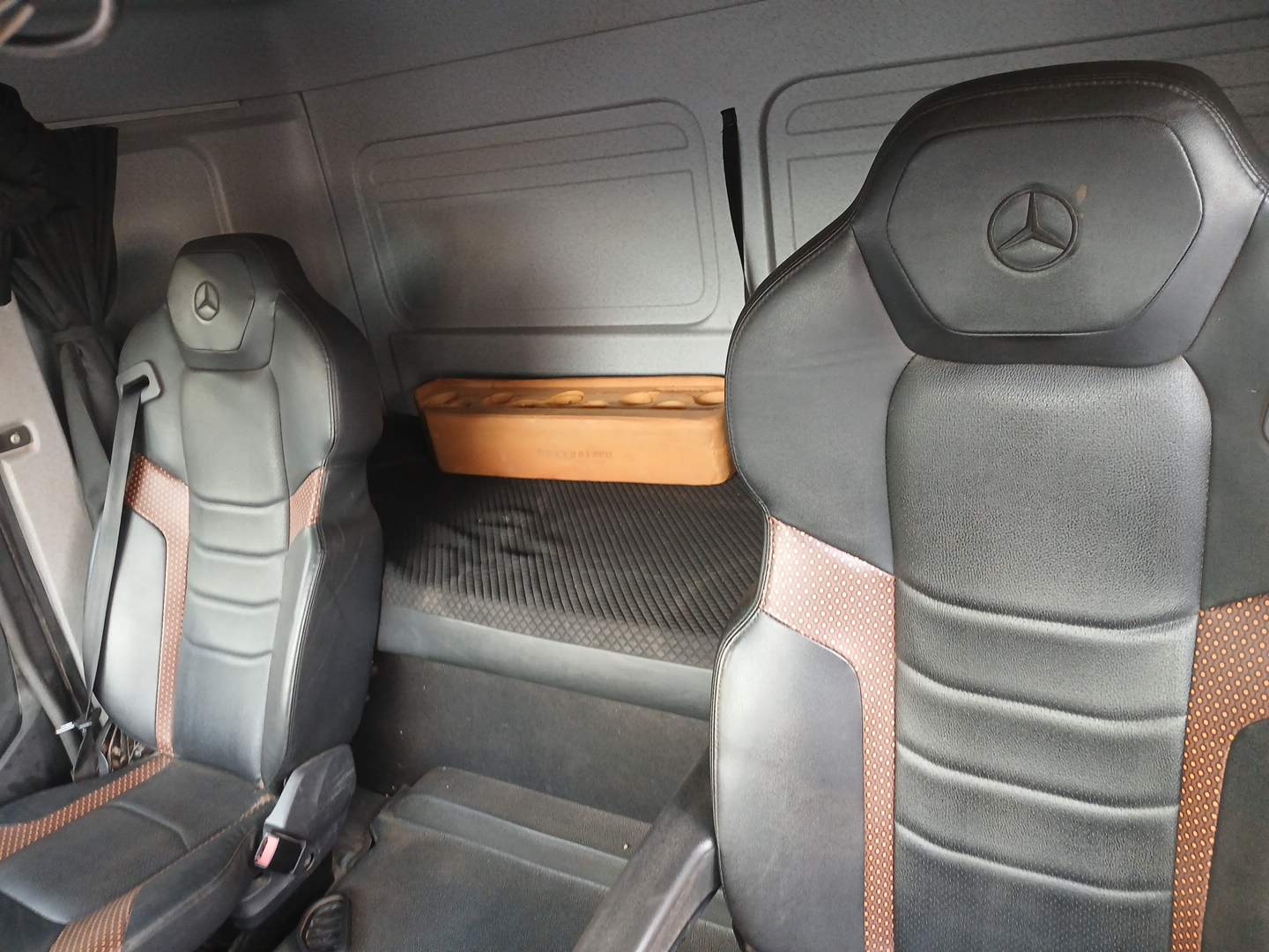 MERCEDES-BENZ/AXOR 3344 S