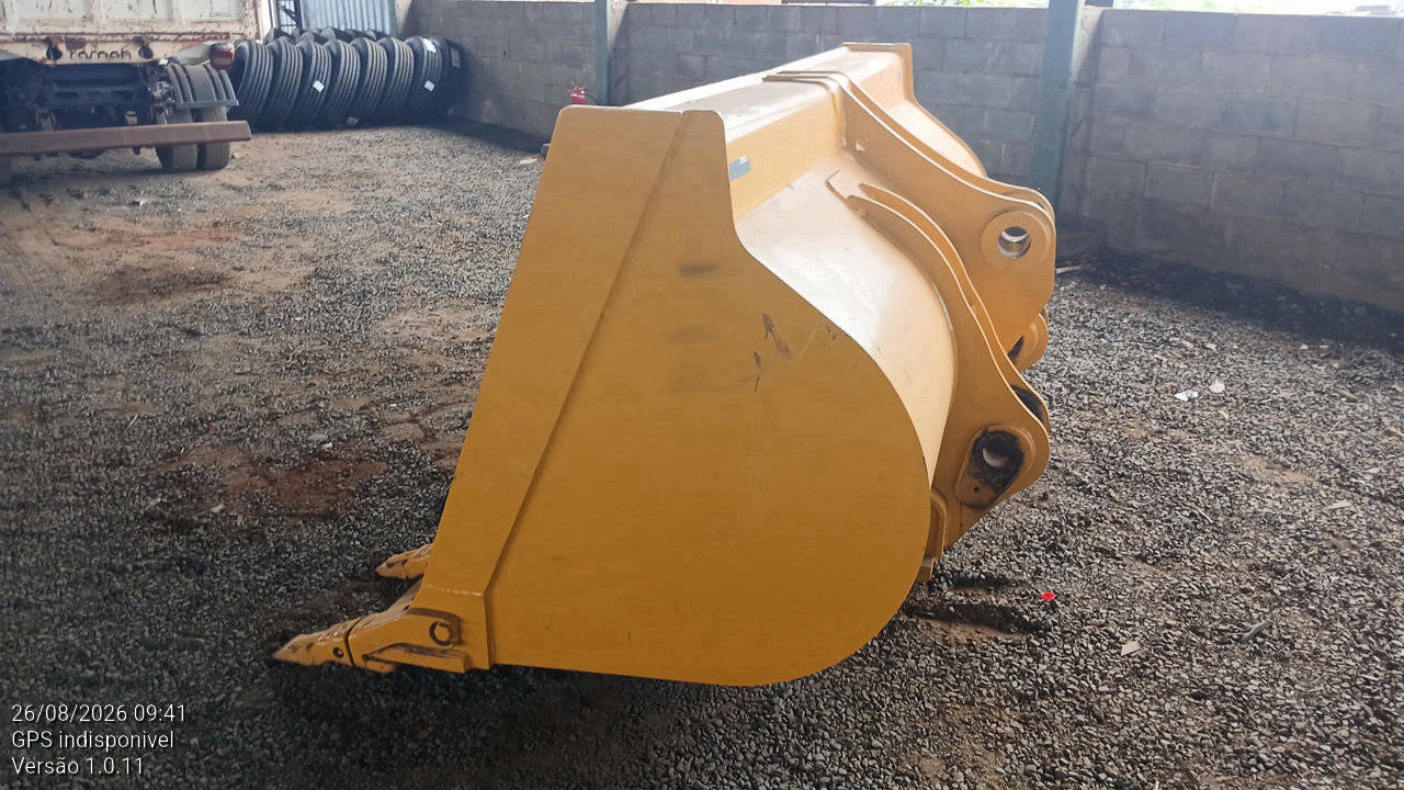 JOHN DEERE
