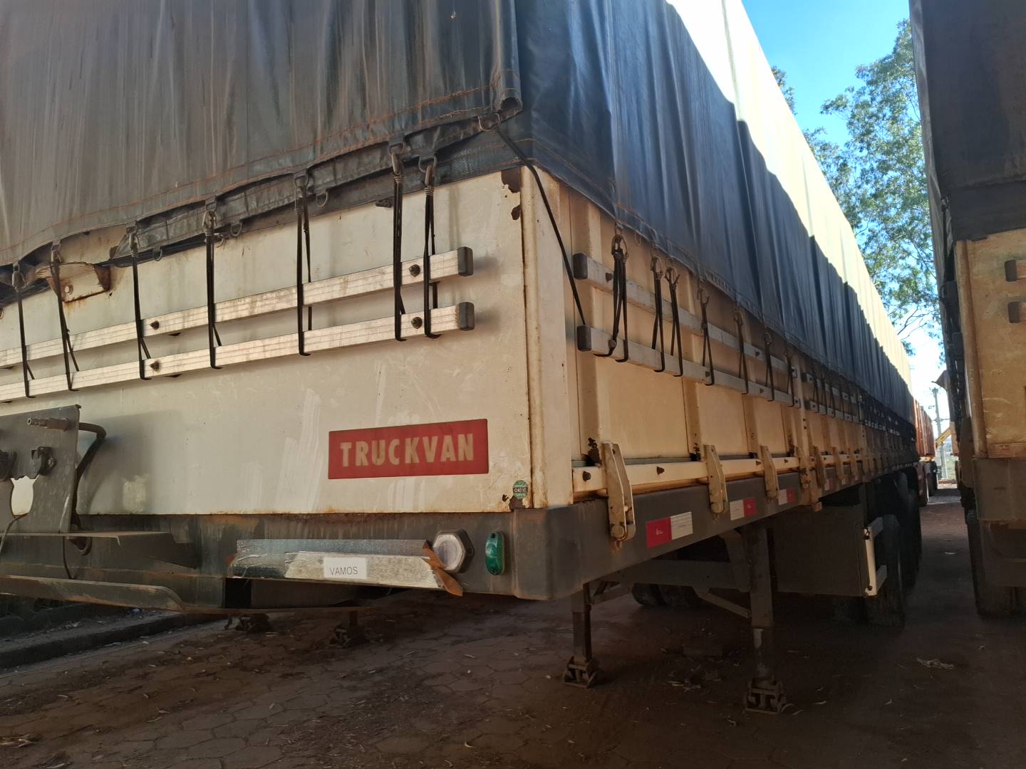 TRUCKVAN