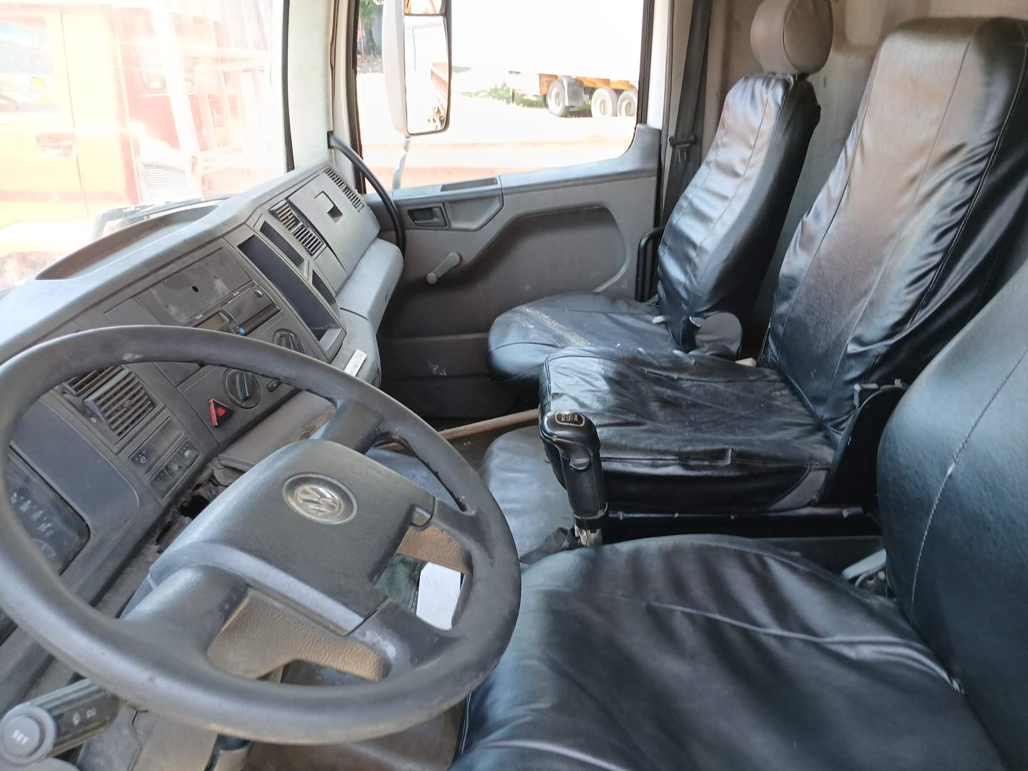 VOLKSWAGEN/15.190 CRM 4X2