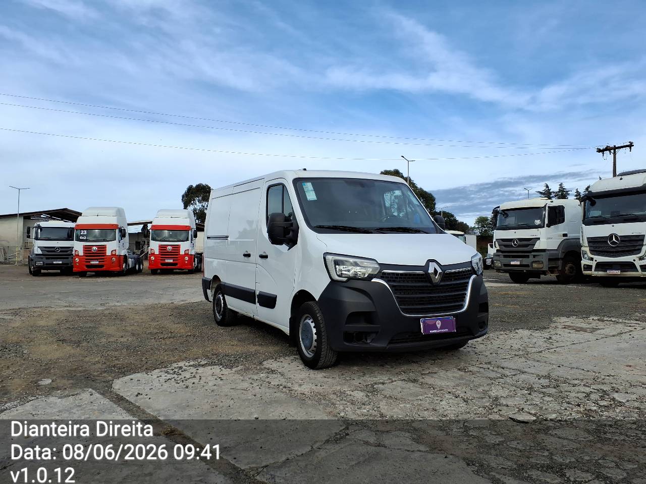 RENAULT
