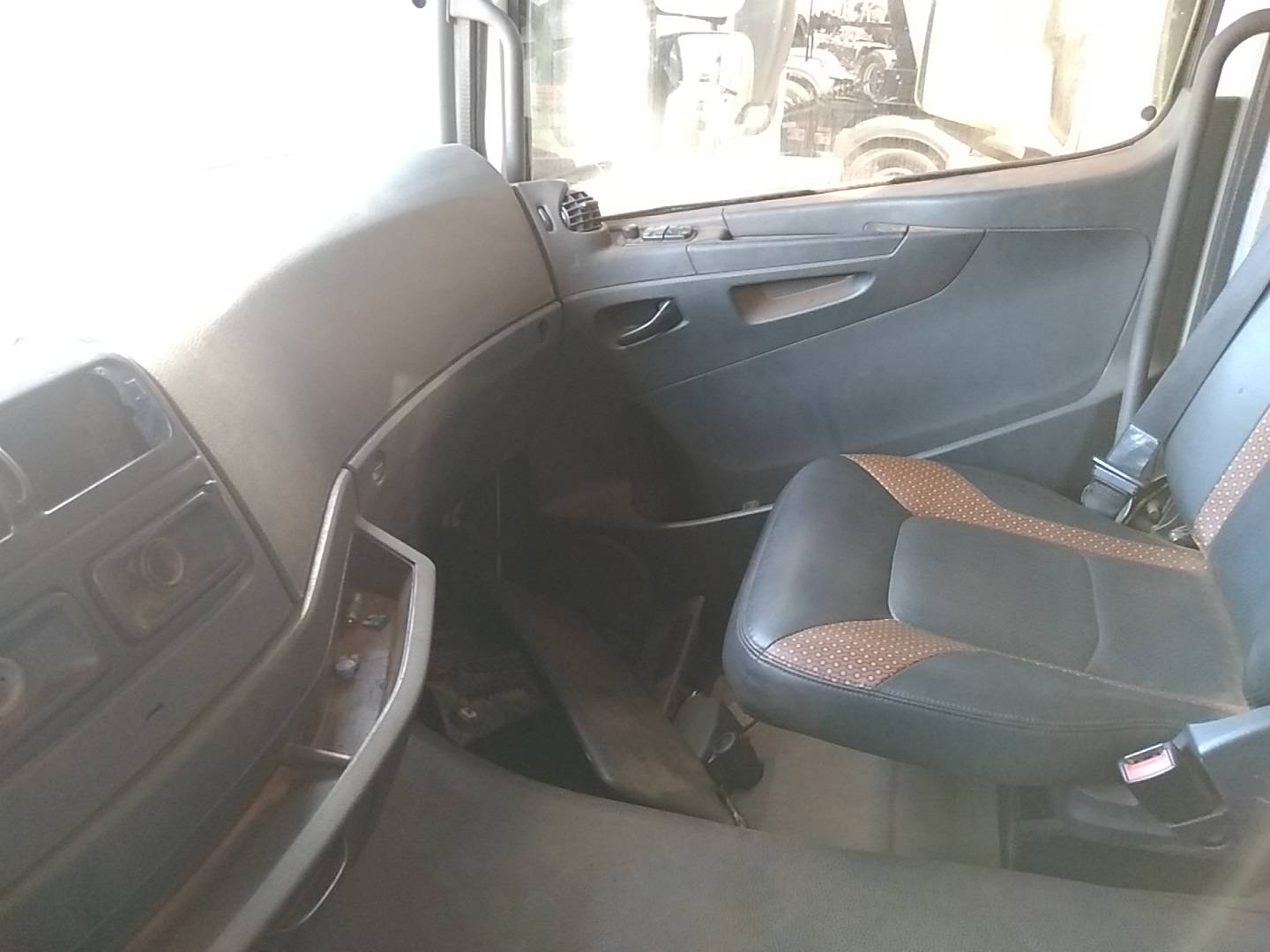 MERCEDES-BENZ/AXOR 3344 S