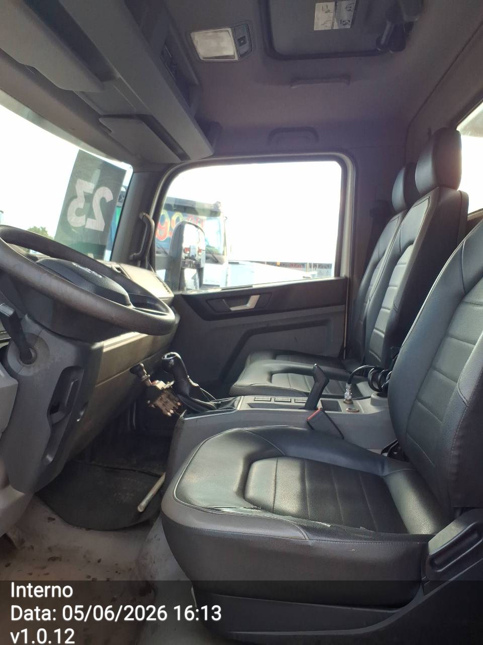 11-180 DELIVERY 2P (DIESEL)(E5)