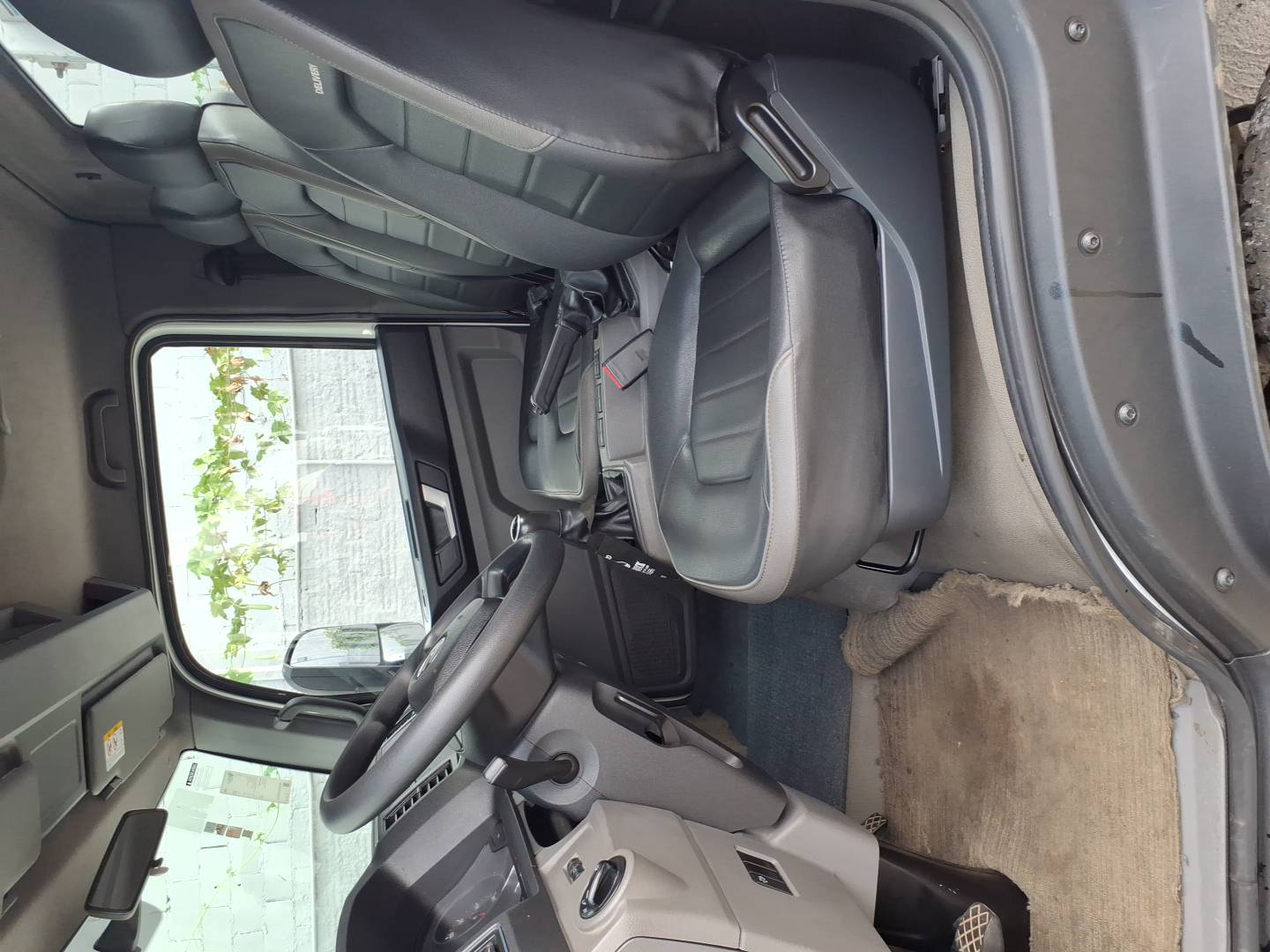 VOLKSWAGEN/EXPRESS DRF 4X2