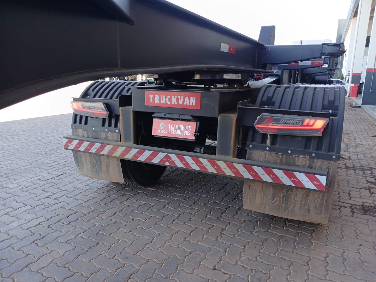 TRUCKVAN