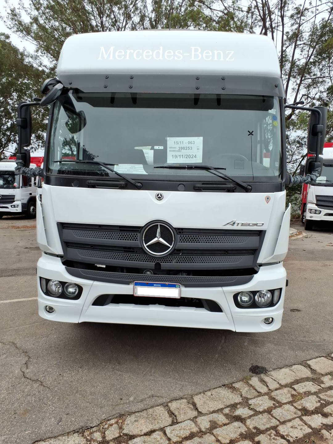 MERCEDES-BENZ