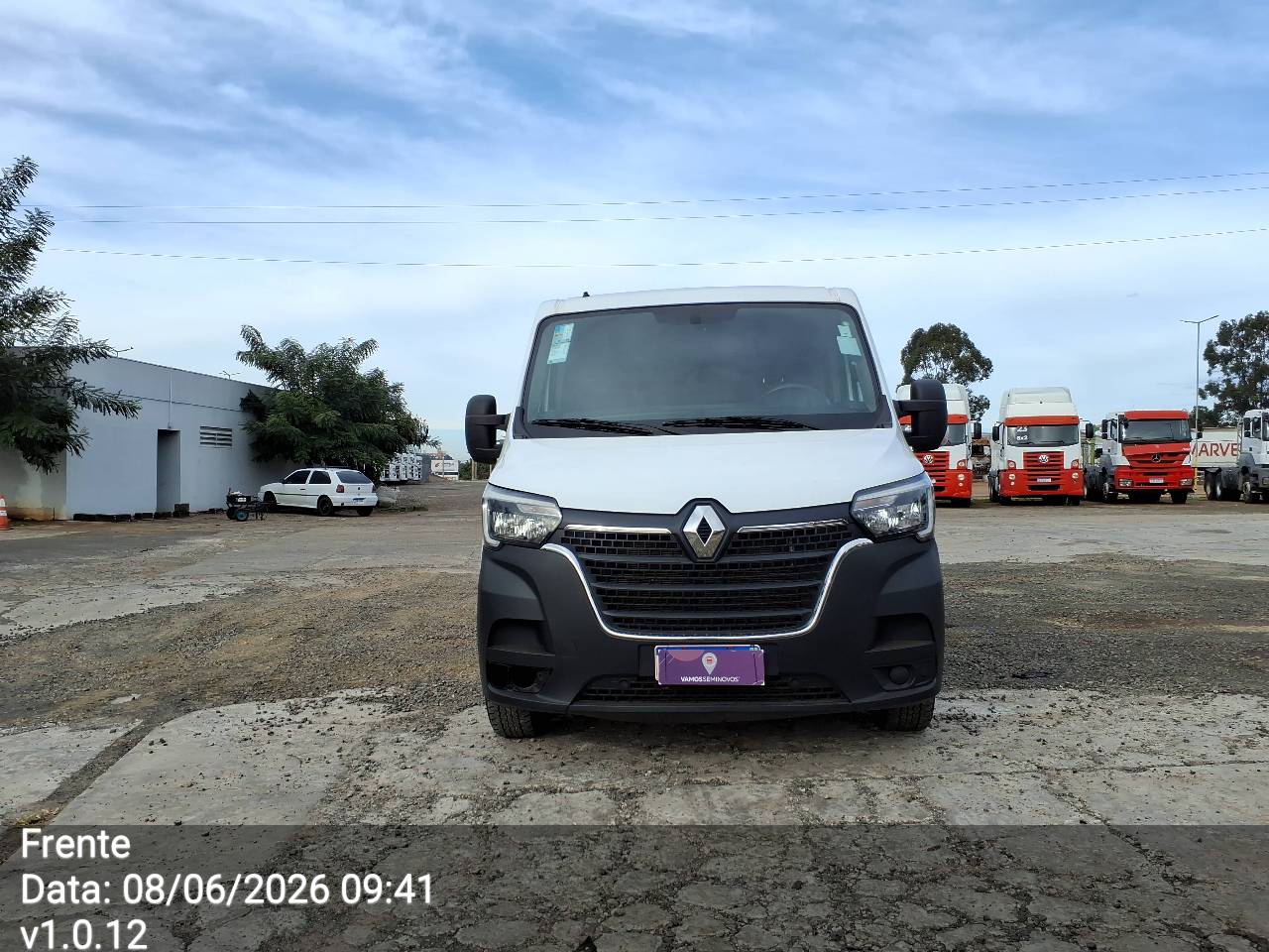 RENAULT