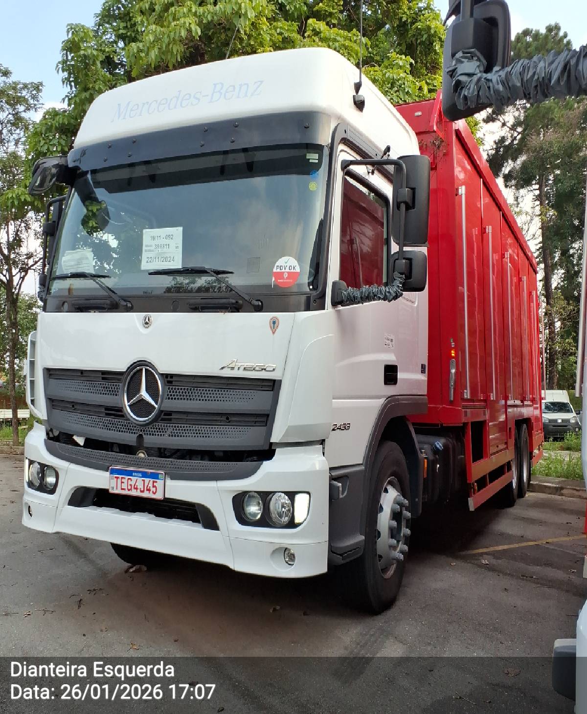 MERCEDES-BENZ