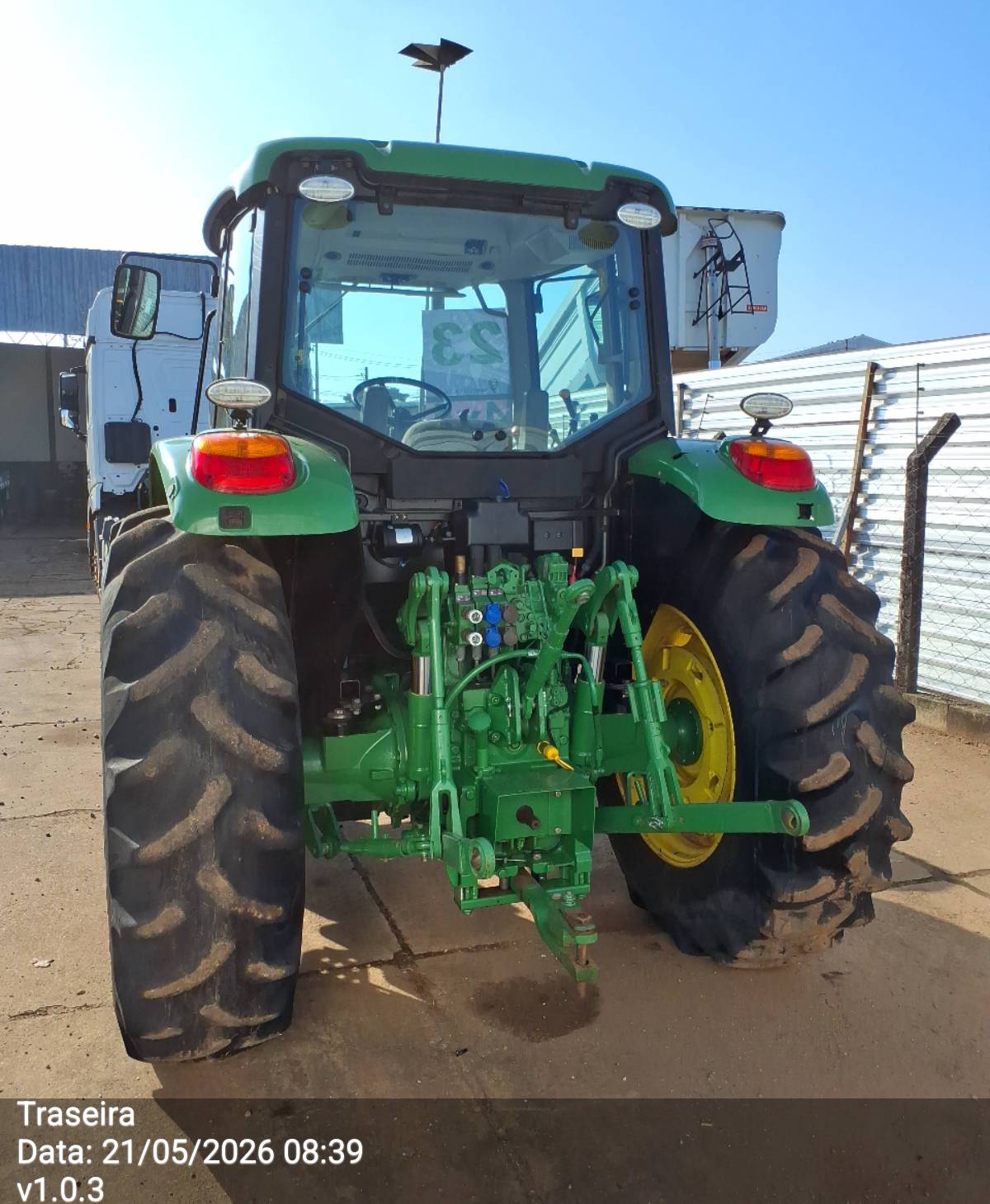 JOHN DEERE