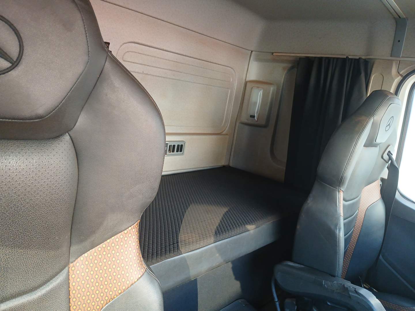 MERCEDES-BENZ/AXOR 3344 S