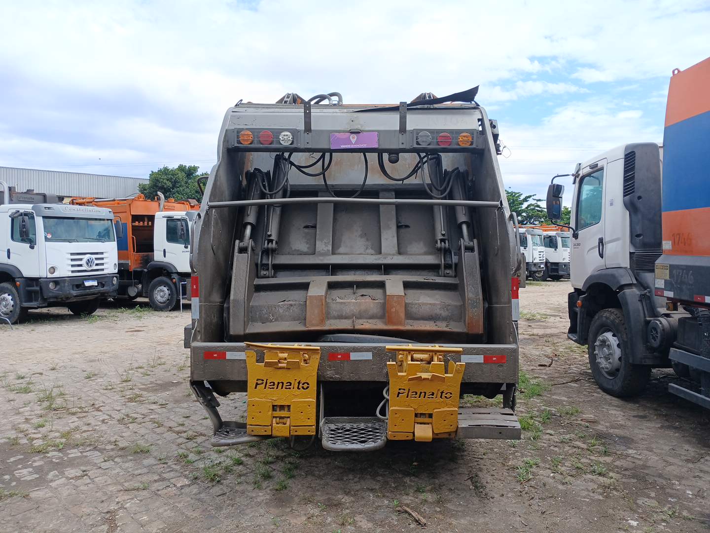 VOLKSWAGEN/15.190 CRM 4X2