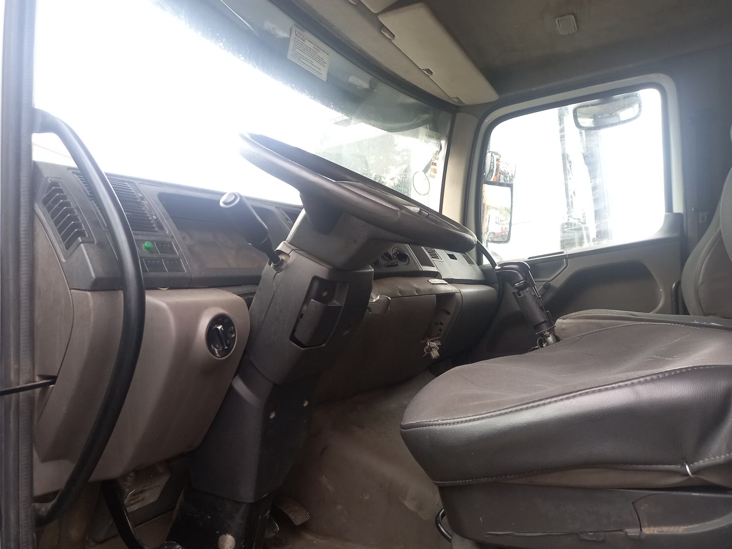 VOLKSWAGEN/15.190 CRM 4X2