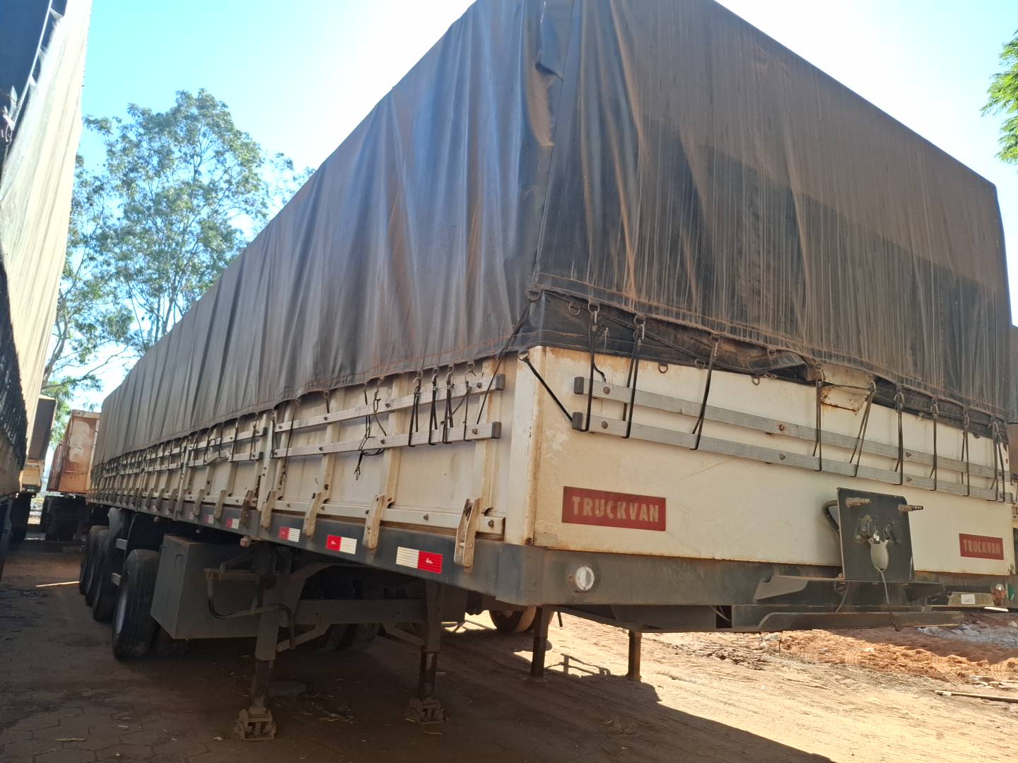 TRUCKVAN