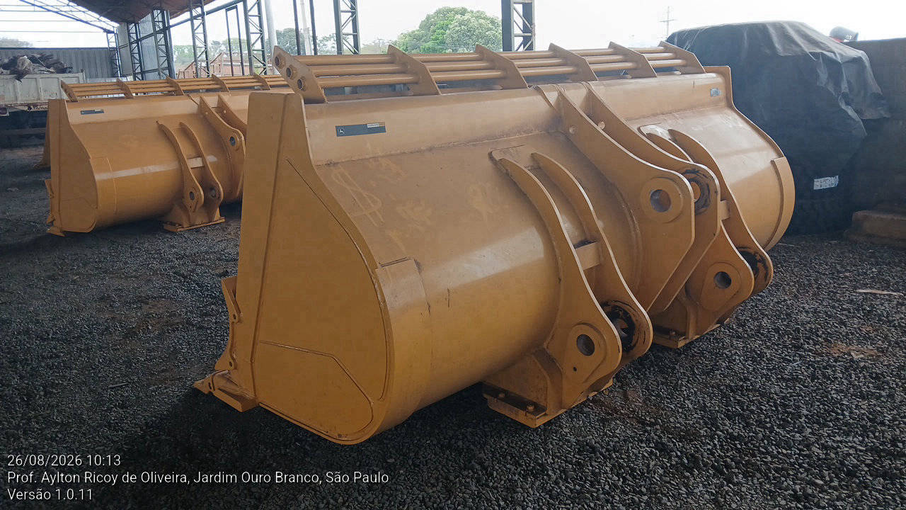 JOHN DEERE
