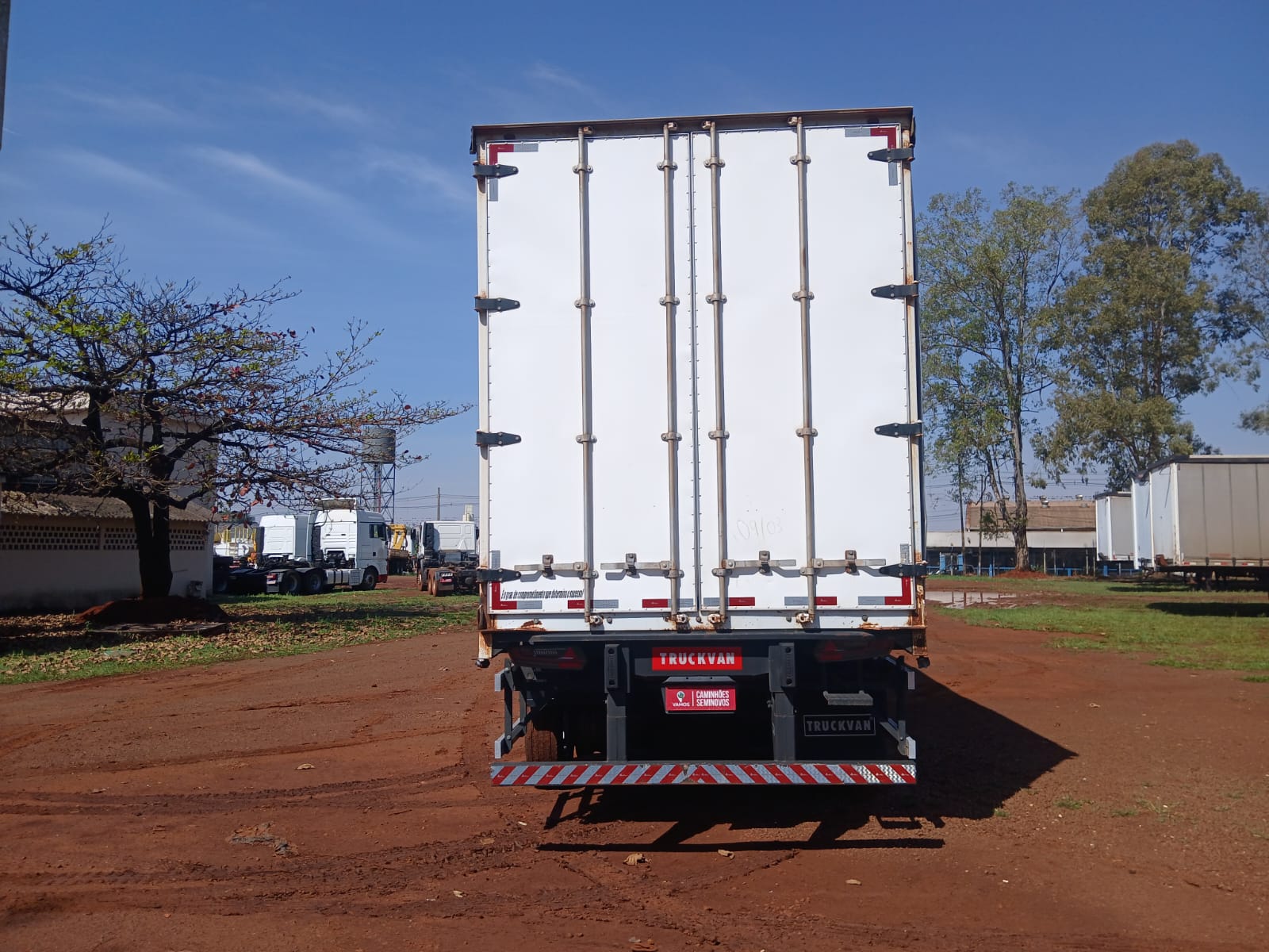 TRUCKVAN